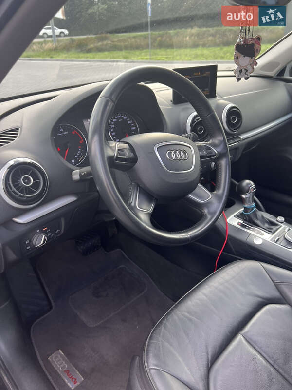 Хэтчбек Audi A3 2015 в Львове
