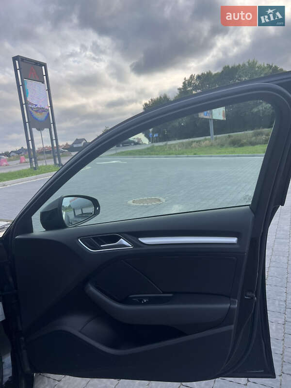 Хэтчбек Audi A3 2015 в Львове