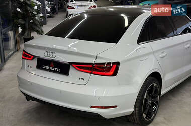 Седан Audi A3 2015 в Одессе