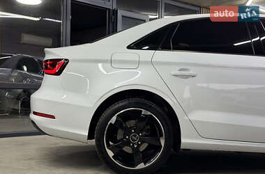 Седан Audi A3 2015 в Одессе