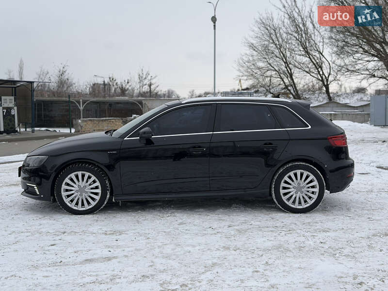 Хетчбек Audi A3 2016 в Запоріжжі фото 9 Хетчбек Audi A3 2016 в Запоріжжі