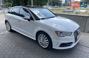 Хэтчбек Audi A3 2016 в Днепре