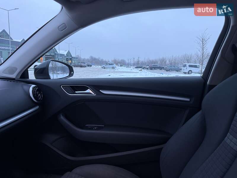 Хэтчбек Audi A3 2014 в Ирпене