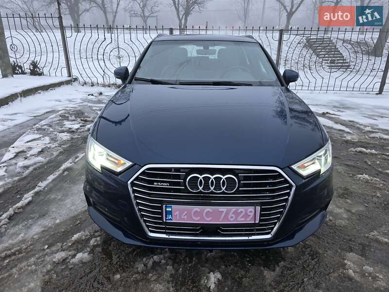 Хетчбек Audi A3 2017 в Кропивницькому фото 27 Хетчбек Audi A3 2017 в Кропивницькому