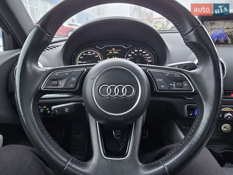 Хетчбек Audi A3 2017 в Кропивницькому фото 20 Хетчбек Audi A3 2017 в Кропивницькому