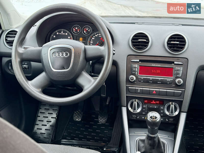 Хэтчбек Audi A3 2010 в Виннице