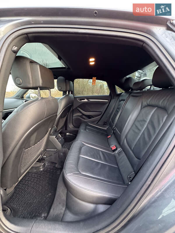 Седан Audi A3 2015 в Львове
