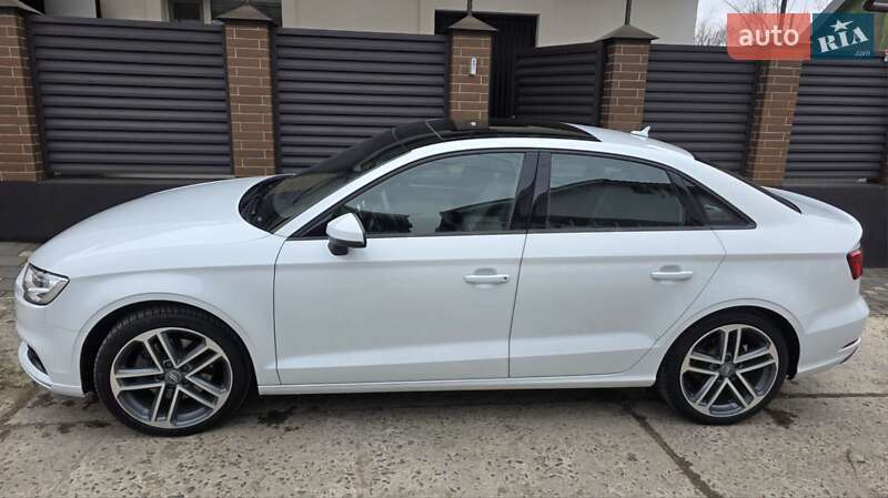 Седан Audi A3 2018 в Ізмаїлі