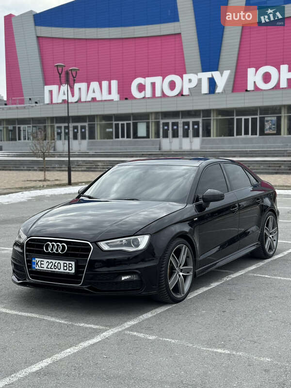 Седан Audi A3 2015 в Запорожье