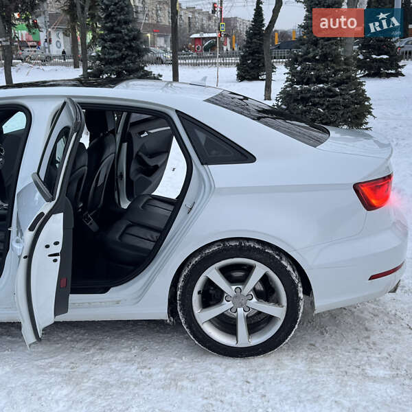 Седан Audi A3 2014 в Дніпрі