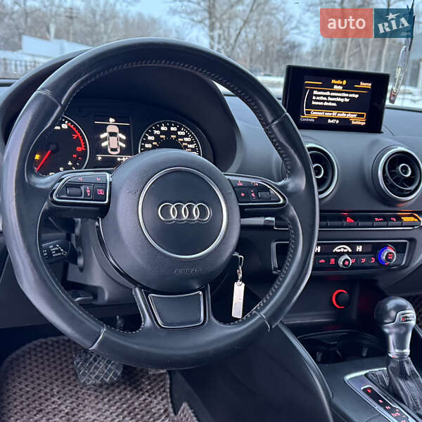 Седан Audi A3 2014 в Дніпрі