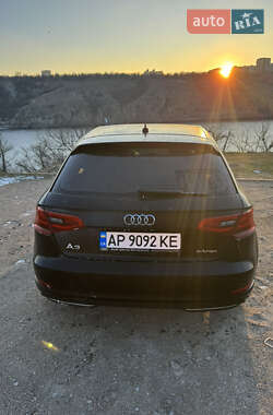 Хэтчбек Audi A3 2016 в Запорожье