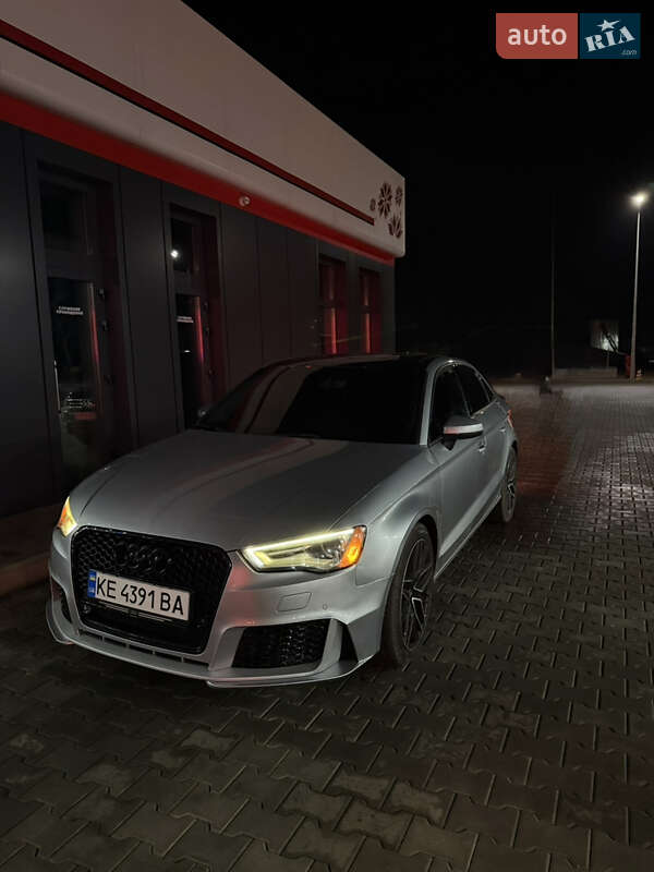 Седан Audi A3 2015 в Кривом Роге