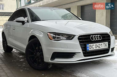 Седан Audi A3 2015 в Дрогобыче