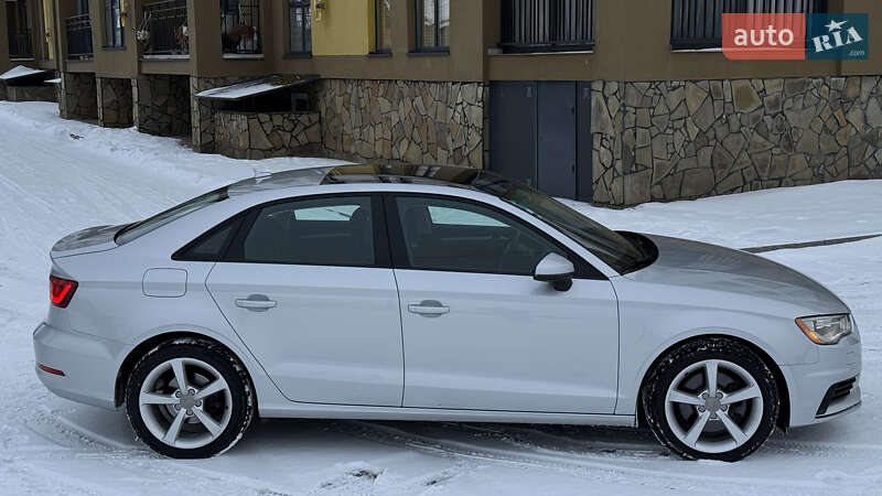 Седан Audi A3 2015 в Луцьку
