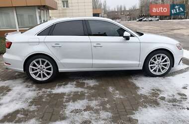 Седан Audi A3 2015 в Миколаєві
