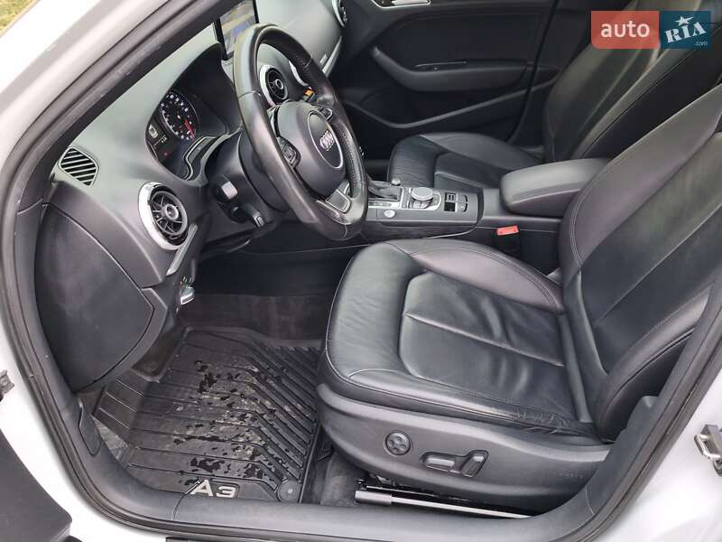 Седан Audi A3 2015 в Миколаєві
