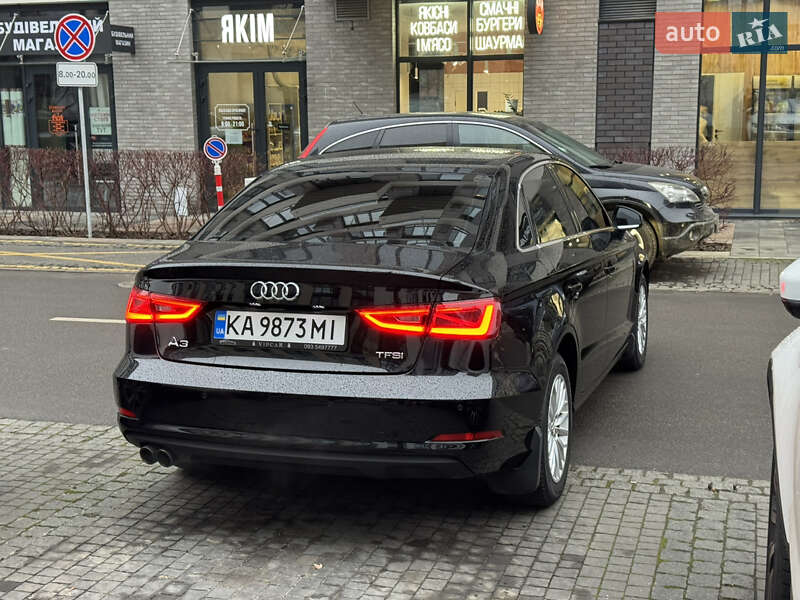 Седан Audi A3 2016 в Києві