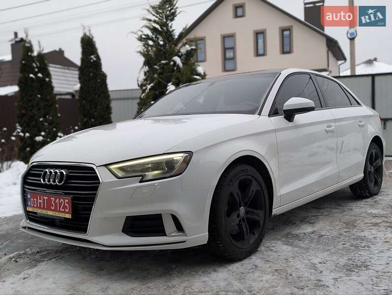 Седан Audi A3 2017 в Вінниці