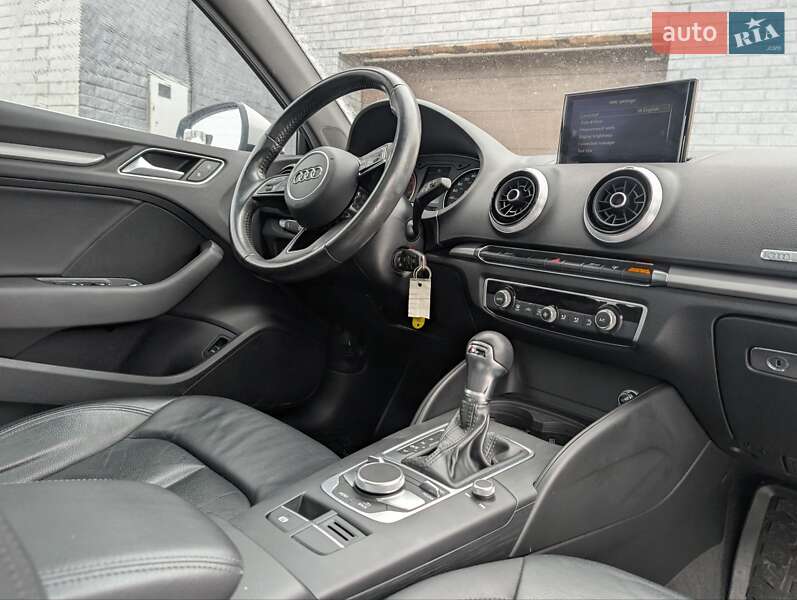 Седан Audi A3 2017 в Вінниці