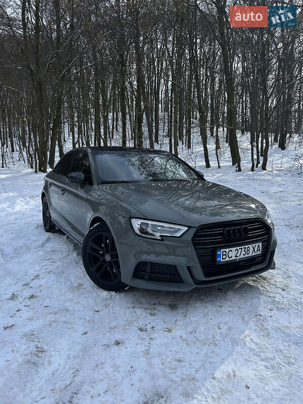 Седан Audi A3 2020 в Львові