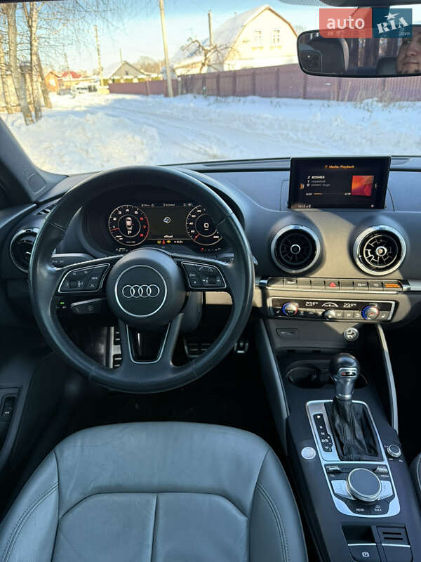 Седан Audi A3 2018 в Житомире