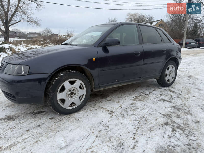 Хэтчбек Audi A3 1999 в Сторожинце