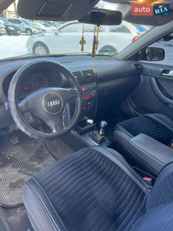 Хетчбек Audi A3 2001 в Чернівцях фото 11 Хетчбек Audi A3 2001 в Чернівцях