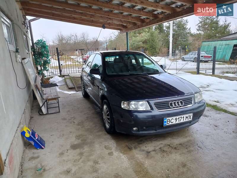 Хетчбек Audi A3 2002 в Дрогобичі