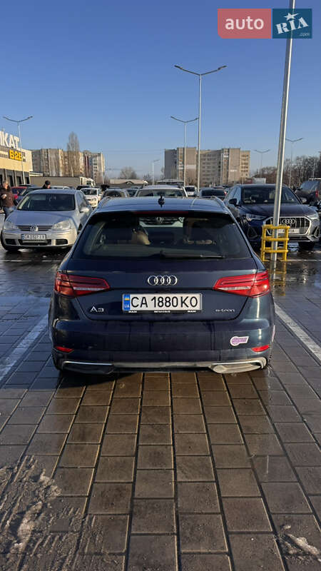 Хэтчбек Audi A3 2018 в Черкассах