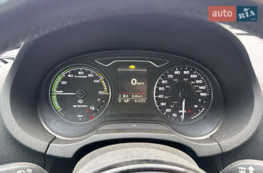 Хэтчбек Audi A3 2016 в Днепре