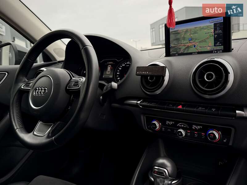 Хетчбек Audi A3 2015 в Мукачевому фото 65 Хетчбек Audi A3 2015 в Мукачевому