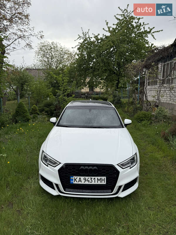 Седан Audi A3 2015 в Києві