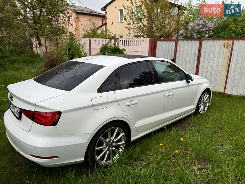 Седан Audi A3 2015 в Києві