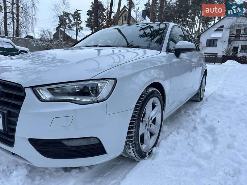 Хэтчбек Audi A3 2015 в Киеве фото 24 Хэтчбек Audi A3 2015 в Киеве