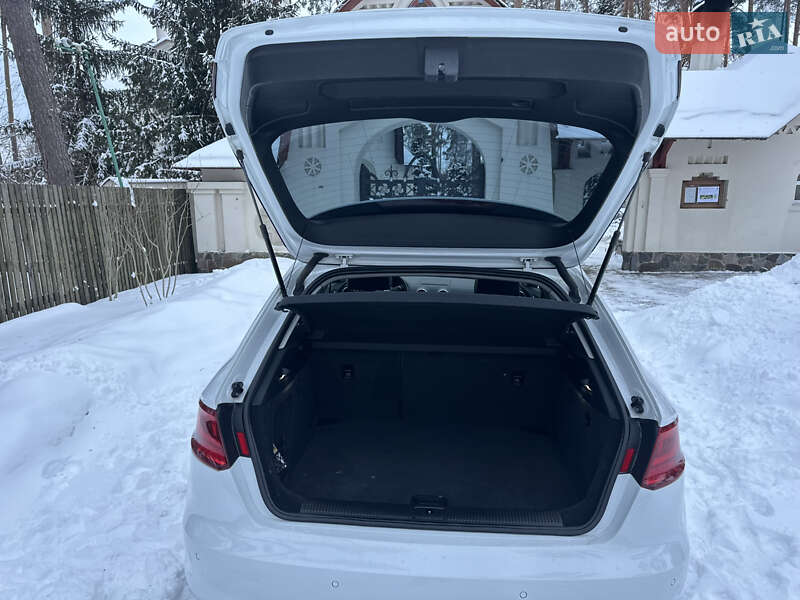 Хэтчбек Audi A3 2015 в Киеве фото 40 Хэтчбек Audi A3 2015 в Киеве