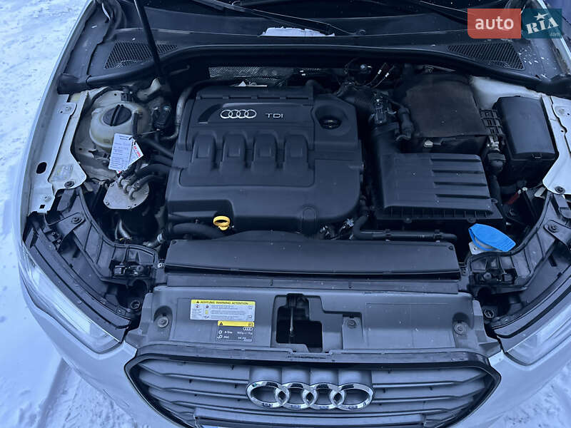 Хэтчбек Audi A3 2015 в Киеве фото 99 Хэтчбек Audi A3 2015 в Киеве