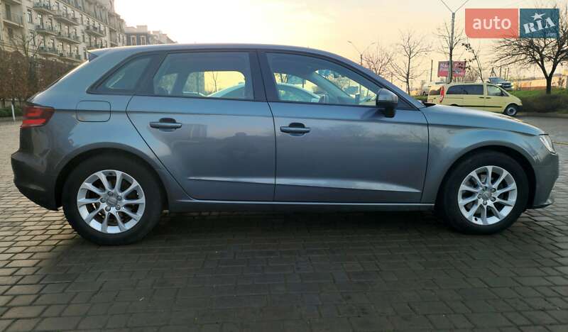 Хэтчбек Audi A3 2013 в Одессе