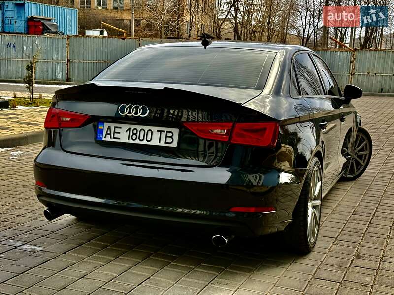 Седан Audi A3 2016 в Одессе