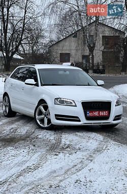 Хэтчбек Audi A3 2010 в Староконстантинове