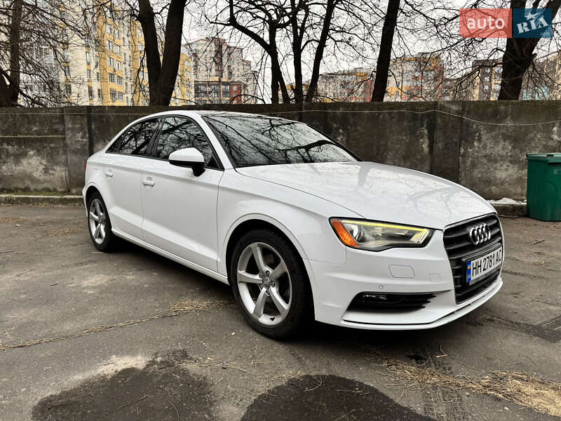 Седан Audi A3 2015 в Одессе