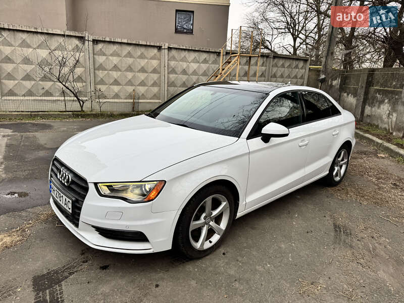Седан Audi A3 2015 в Одессе