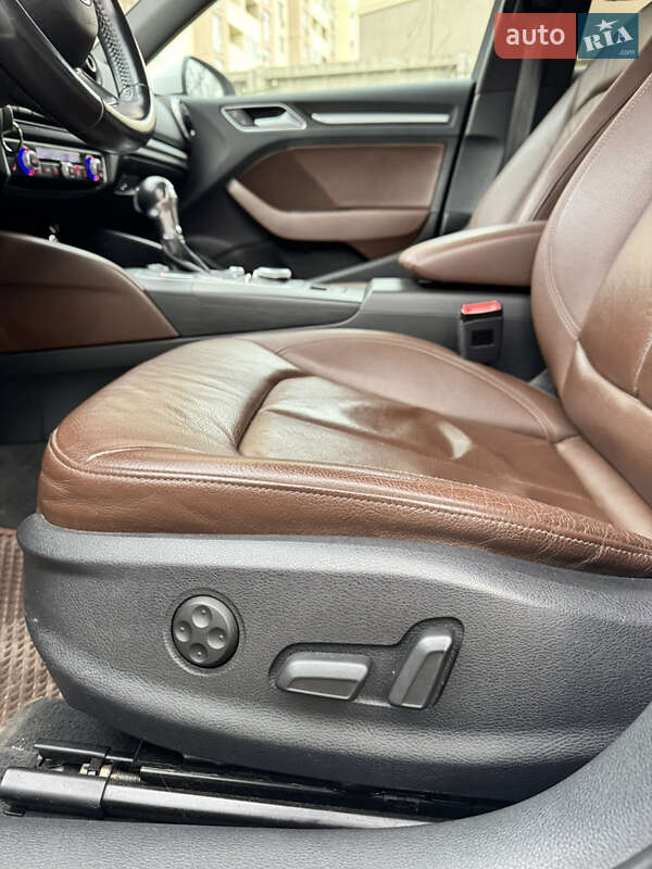 Седан Audi A3 2015 в Одессе