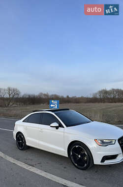 Седан Audi A3 2015 в Жовкве
