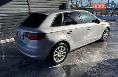 Хэтчбек Audi A3 2015 в Киеве