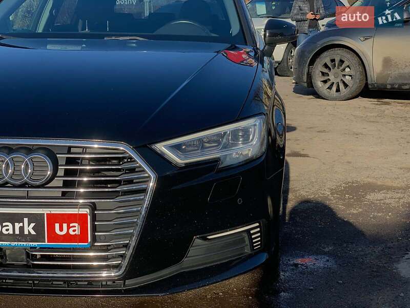 Хэтчбек Audi A3 2016 в Виннице