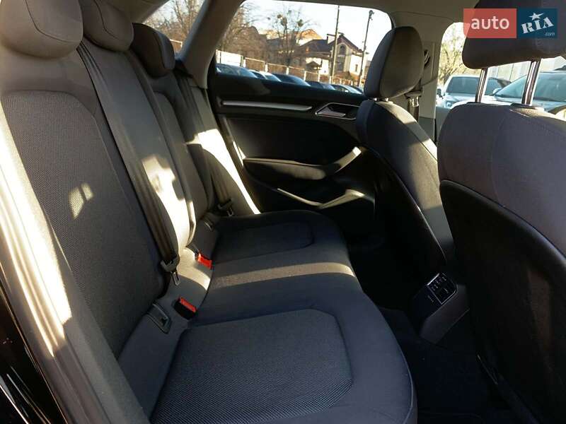 Хэтчбек Audi A3 2016 в Виннице