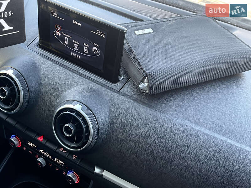 Седан Audi A3 2015 в Полтаве