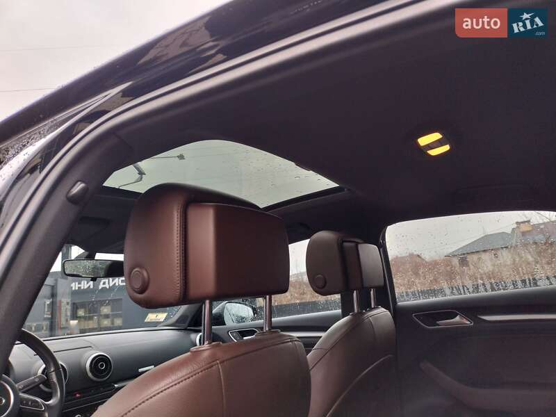 Седан Audi A3 2016 в Львове