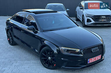 Седан Audi A3 2015 в Мукачево